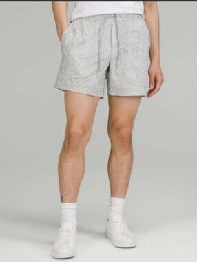 Lululemon Bowline Short 5"Crunch Max Vapor Seal Grey Sz Small